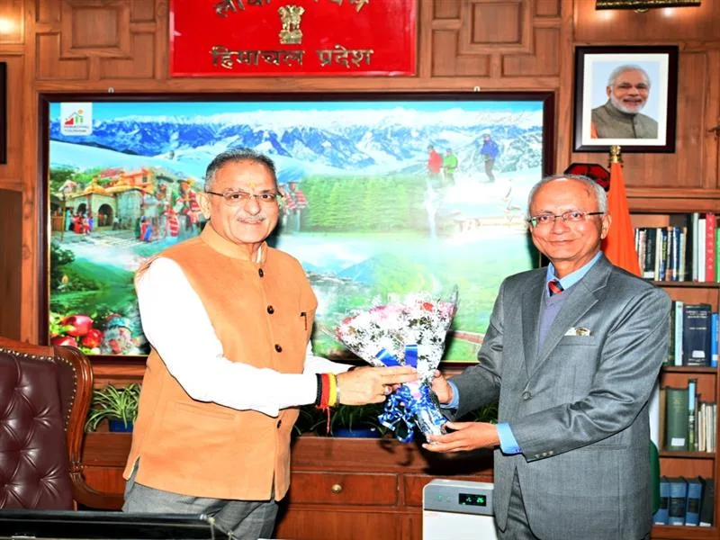 Governor Kavinder Gupta Reviews Himachal Power Projects
