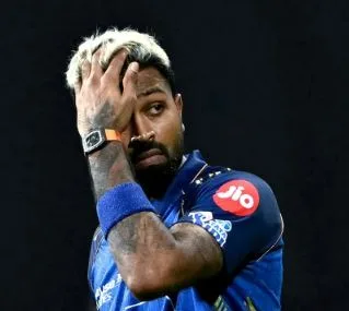 Mumbai Indians Crisis Forces Hardik Pandya To Drop Stars