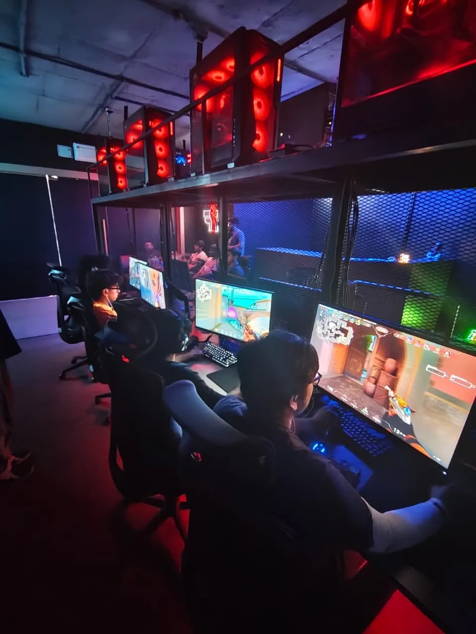LURK Esports Café Noida Launches with RTX 5070 Gaming PCs