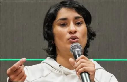 Vinesh Phogat Stopped From Competing as WFI Issues Warning