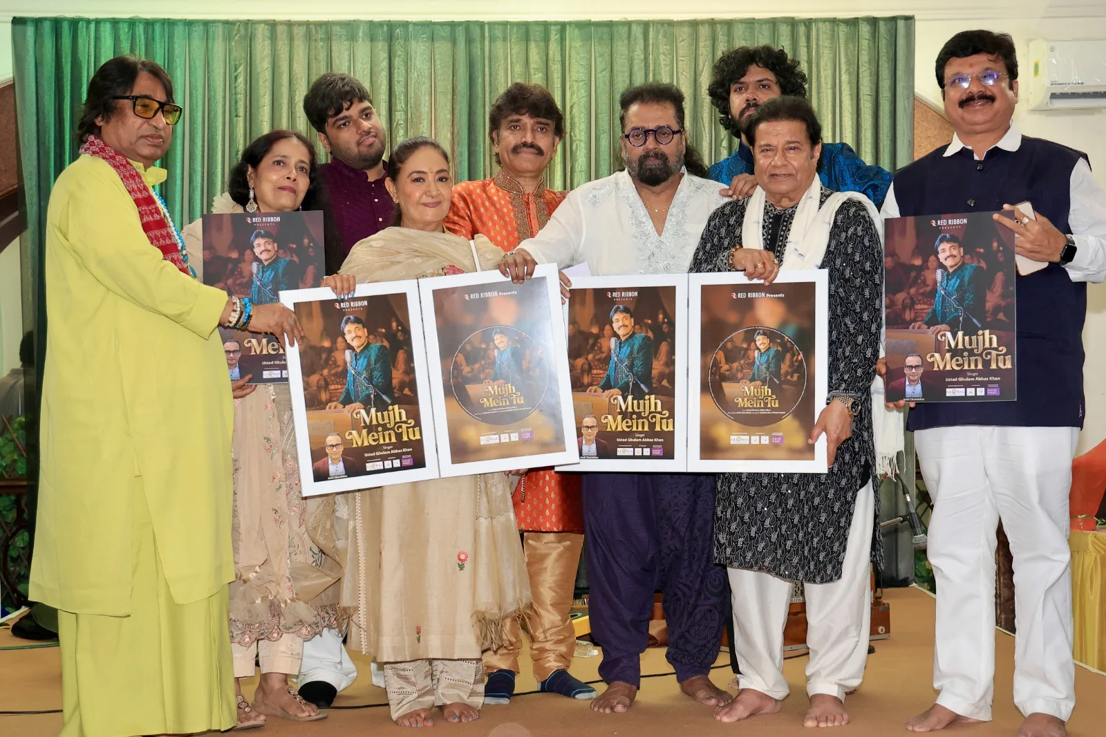 ‘Mujh Mein Tu’ Launched in the Presence of Hariharan and Anup Jalota