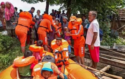 Punjab Tourists Rescued From Himachal Drain