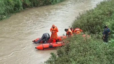JLN Canal Search: Lecturer Drowning Feared