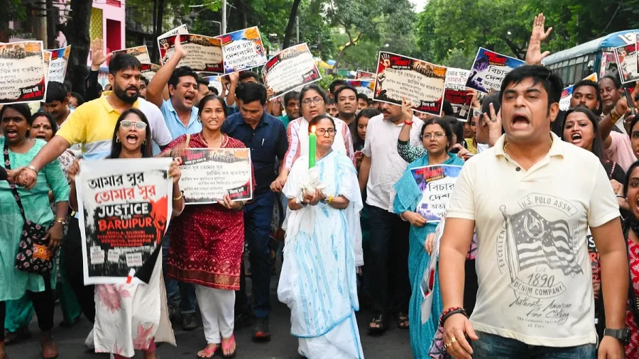 Baruipur Rape Case: Mamata Leads Candlelight March