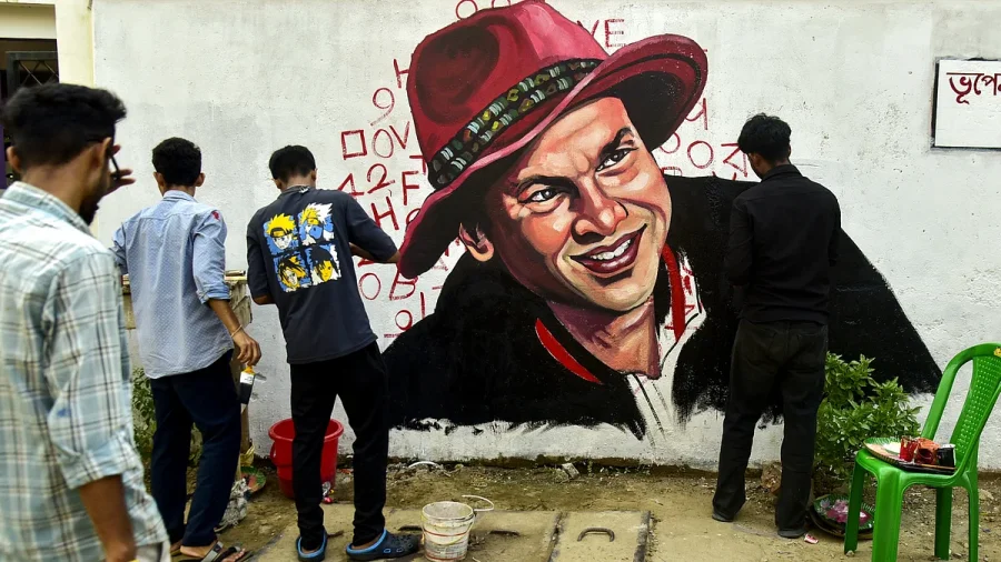 Assam CM Urges Artists to Paint Paresh Baruah Over Che Guevara
