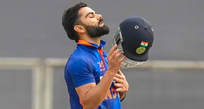 Virat Kohli Bodyguard Abuses Journalist in Cardiff