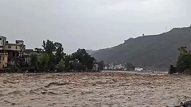 Jammu Kashmir Flash Floods Kill 34 in Poonch Rajouri
