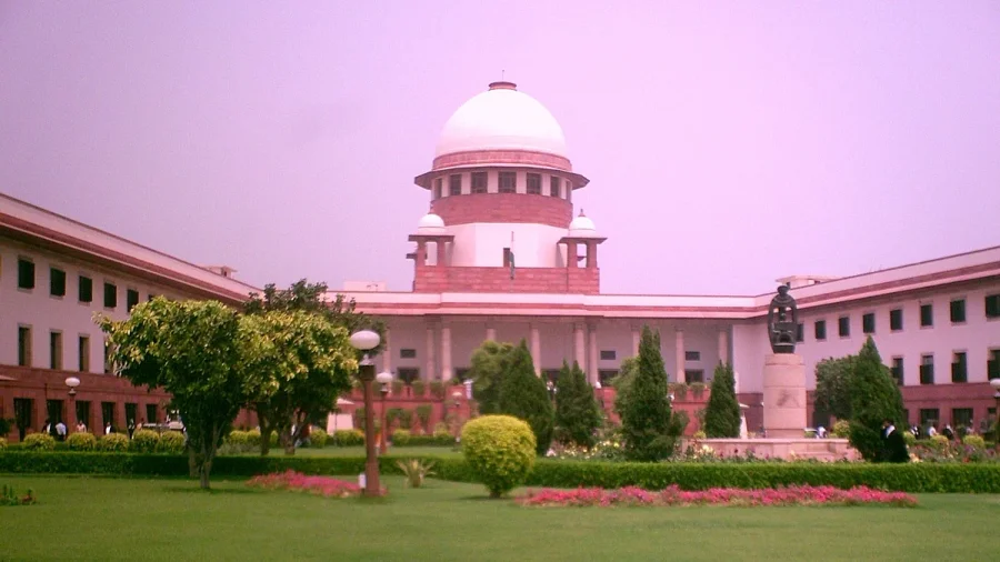 Supreme Court Seeks Binding AI Rules for Government