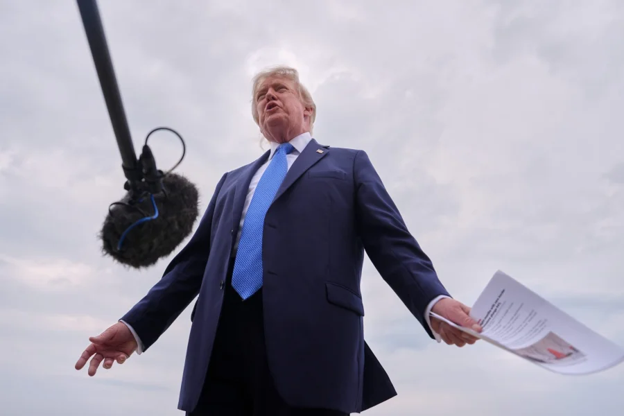 Trump Defends Extended Carrier Deployment