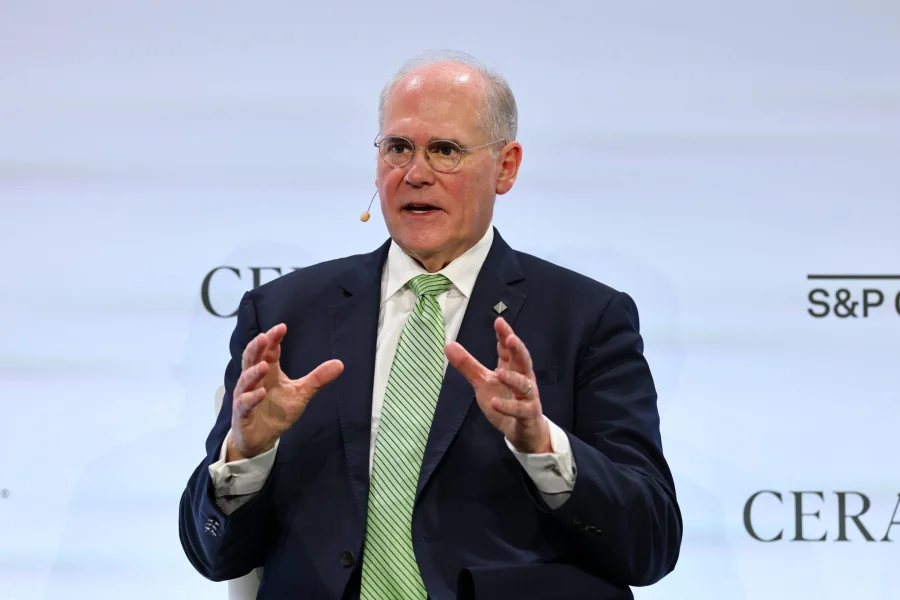 Pipeline Giants Buy Rivals Ahead of Gas Boom